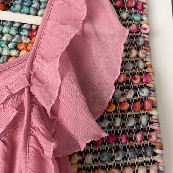 NWT Anthropologie Romantic top. Super cute!! - Picture 3 of 4